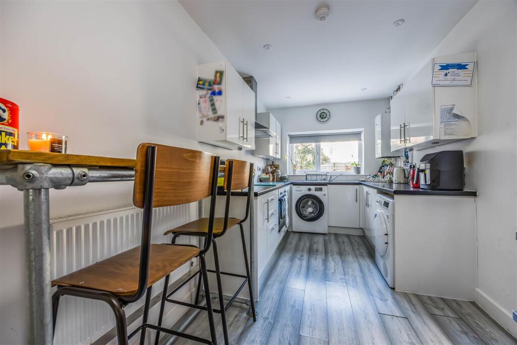 28 Liverpool Road, Portsmouth-Small-PorticoMarketi