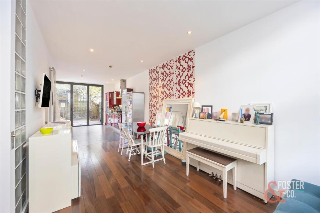 Stoneham Road, 80, Unit 1-023.jpg