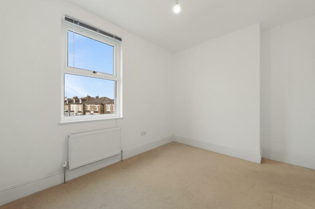 13-338dJHPropWpen - 102b Croydon Road - 39 (1).JPG