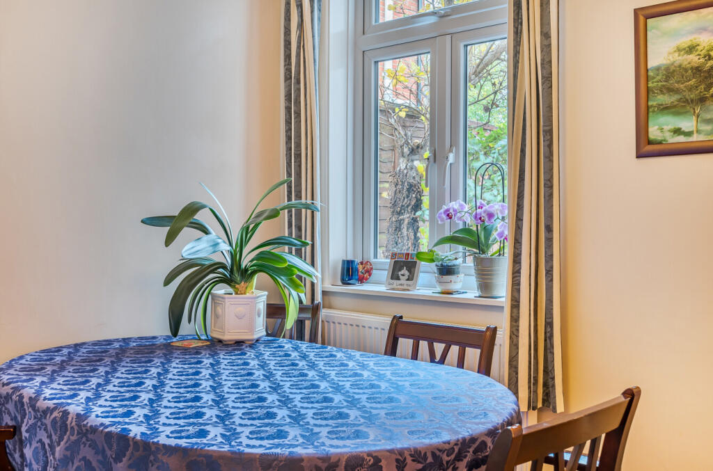 1370296-21-68f78f...