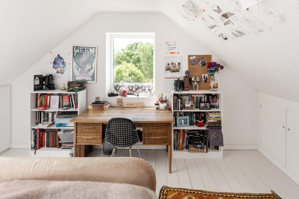 110124 - Woolnough Road_The Modern House (39).jpg