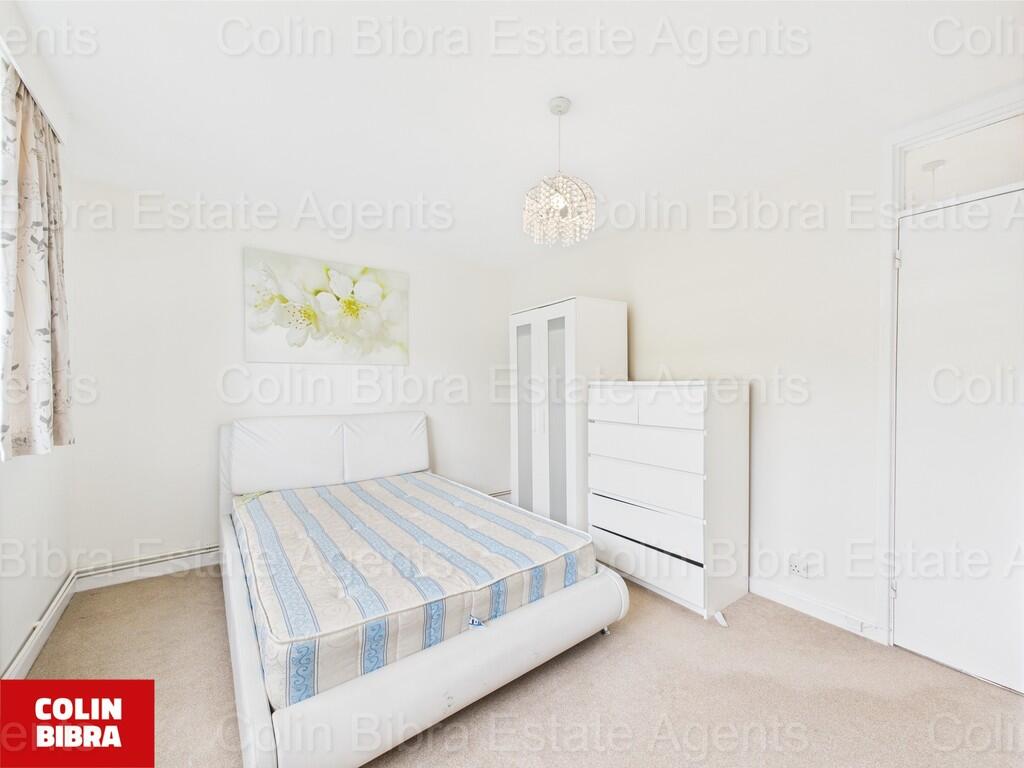 CAM04175G0-PR0038...