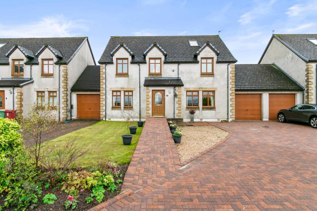 Hillcrest Square, Shieldhill, FK2