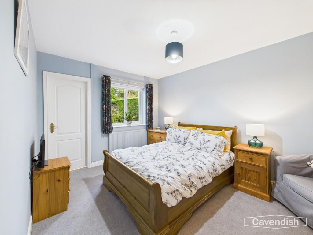 BEDROOM 2