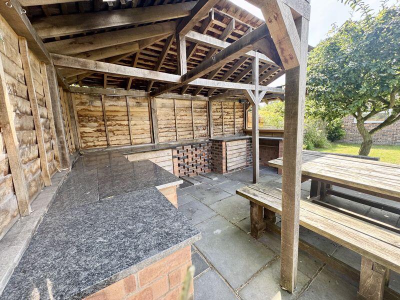 Garden Entertaining Space