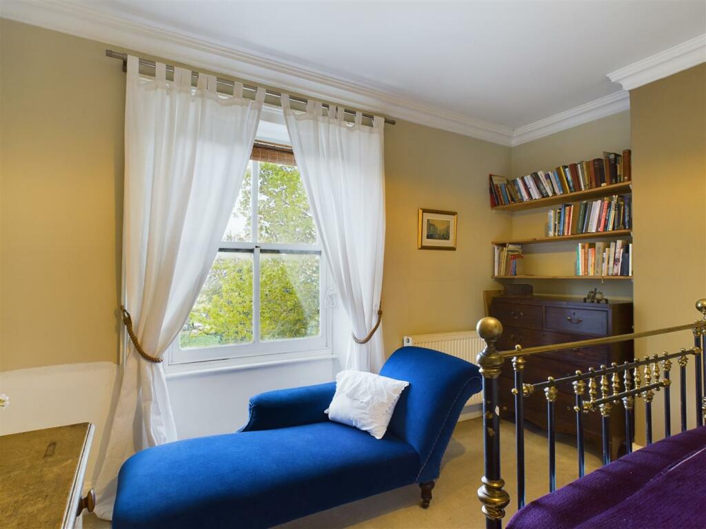 BEDROOM 3