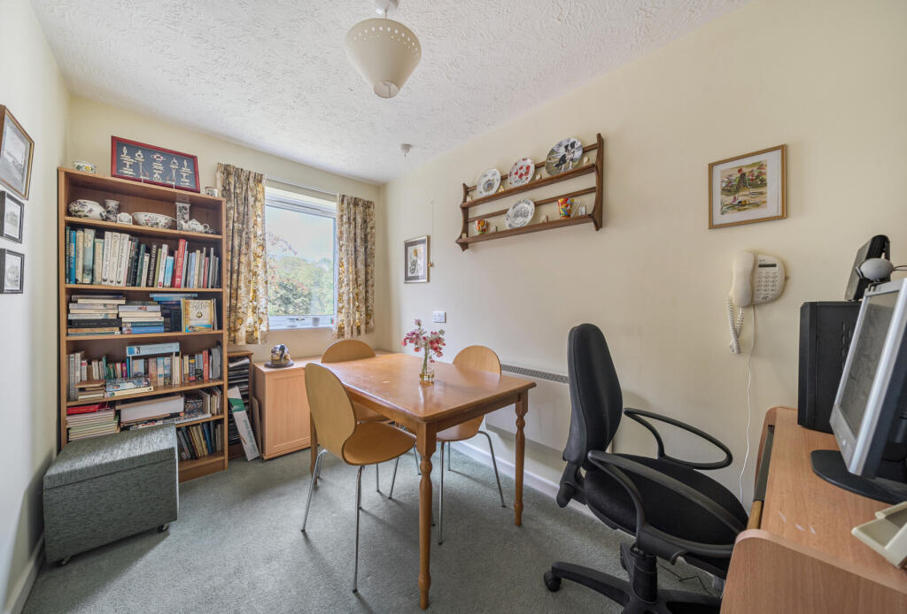 1328322-2-688a3f3...