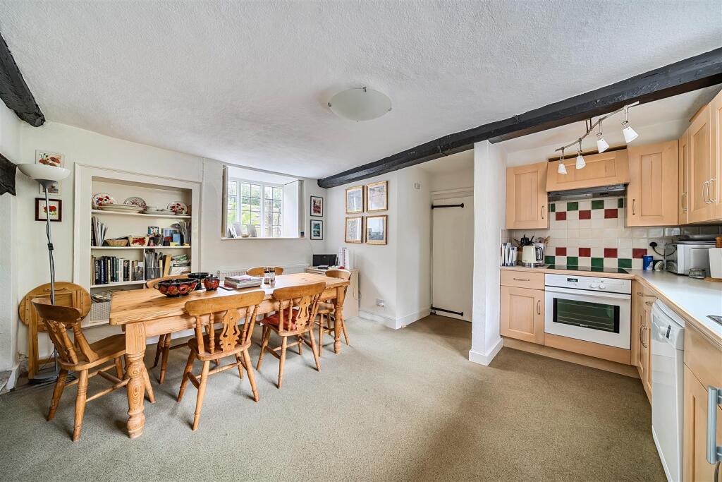 Kitchen diner