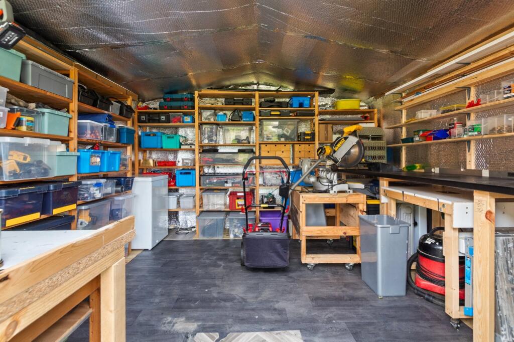Shed