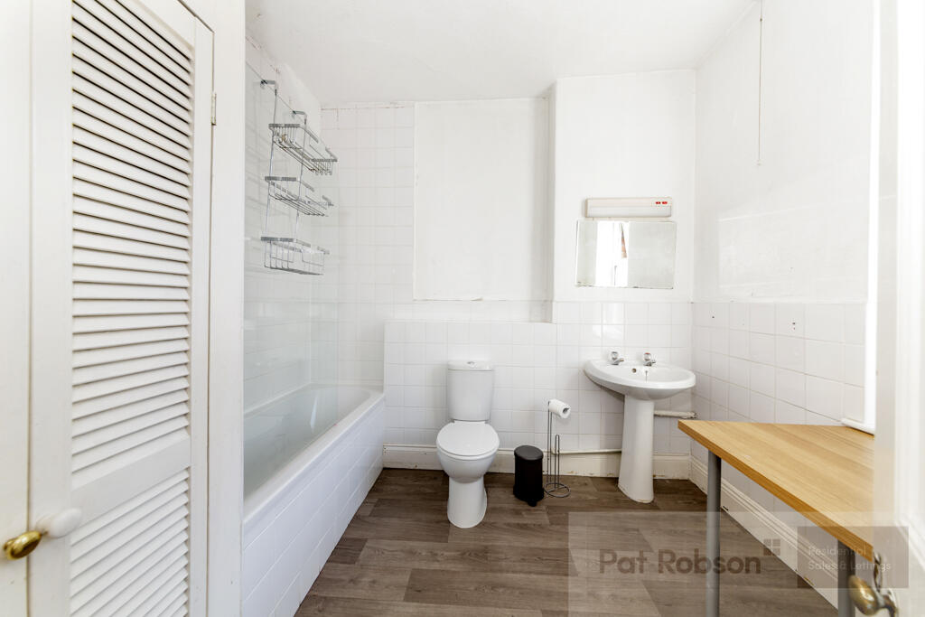 29 buston terrace035