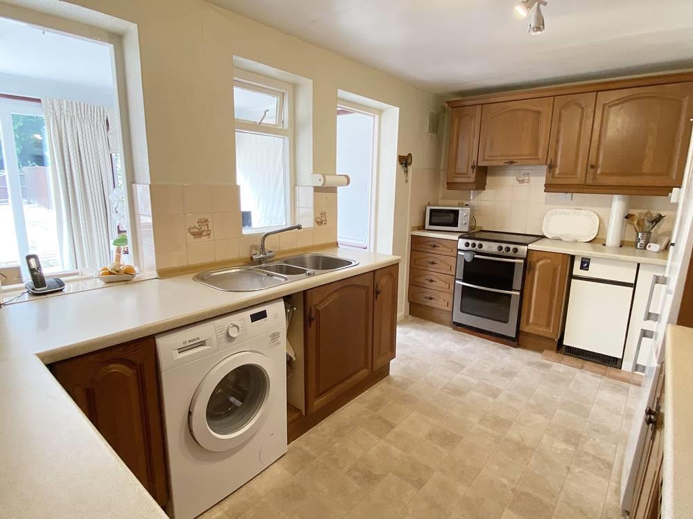 kitchen1.jpg