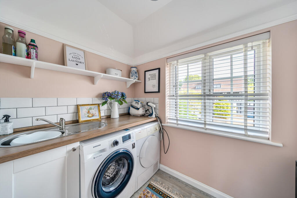 1333059-4-688ba49...