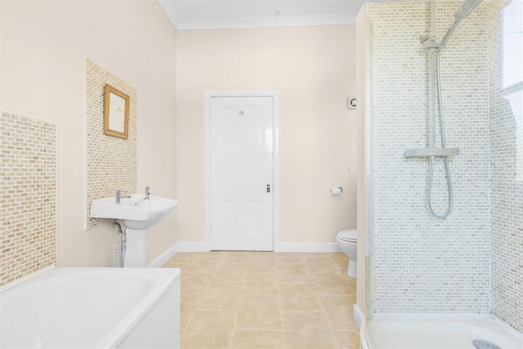 bathroom #4.jpg
