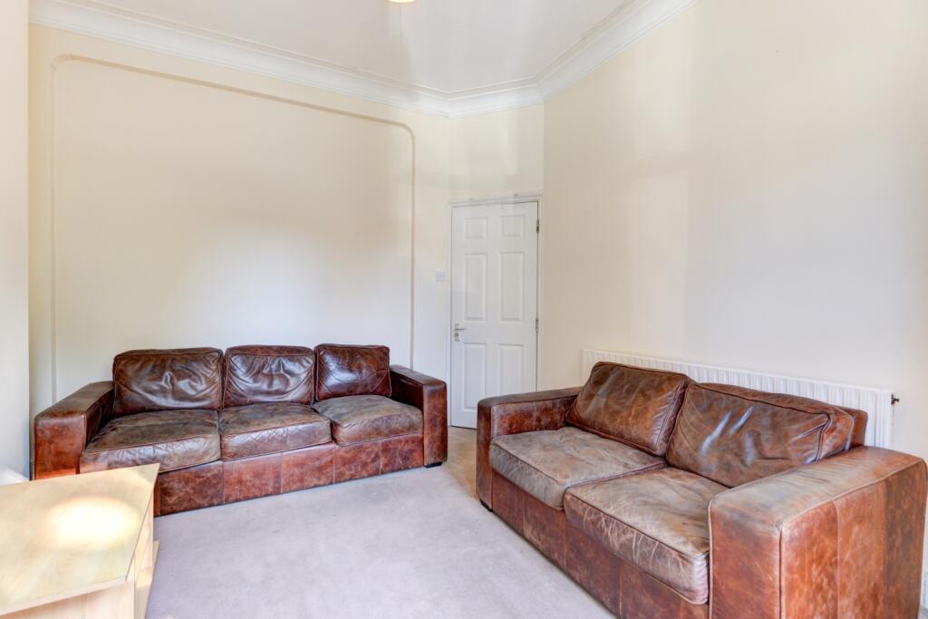 8 Hollingbury Park Avenue lounge (2)