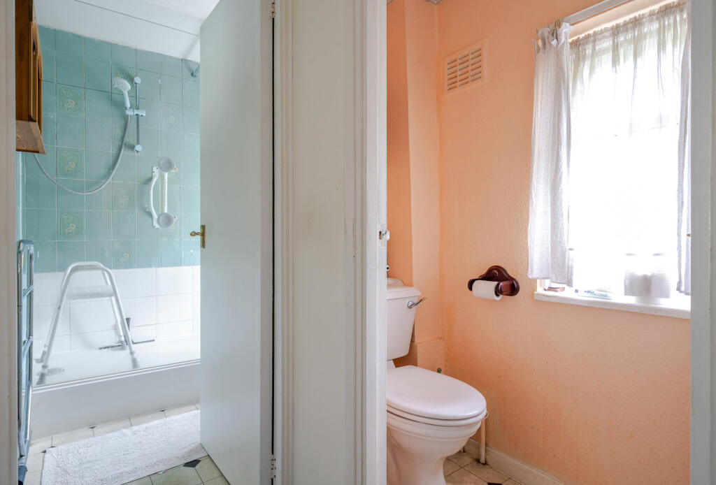 1343514-20-68b820...