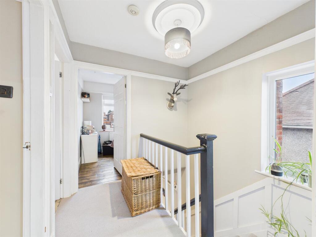 ACCOMMODATION FIRST FLOOR