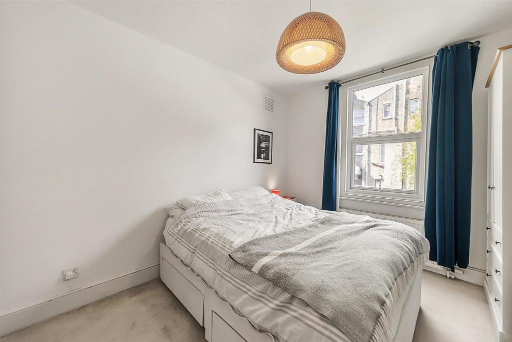 Bedroom (2).jpg