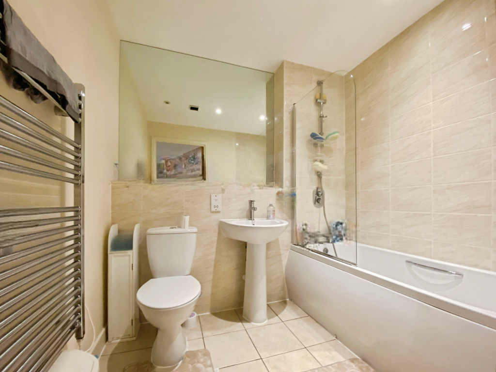 User_edited_photo-b49da50d_user-edited-76f7bf74-c2