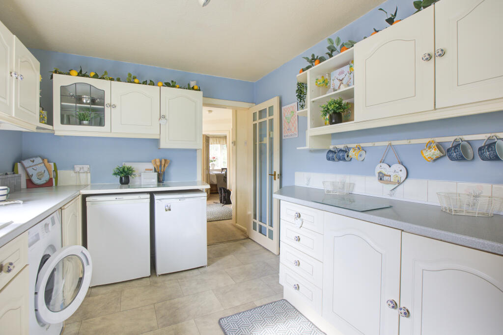 16 Glencoyne Drive-4