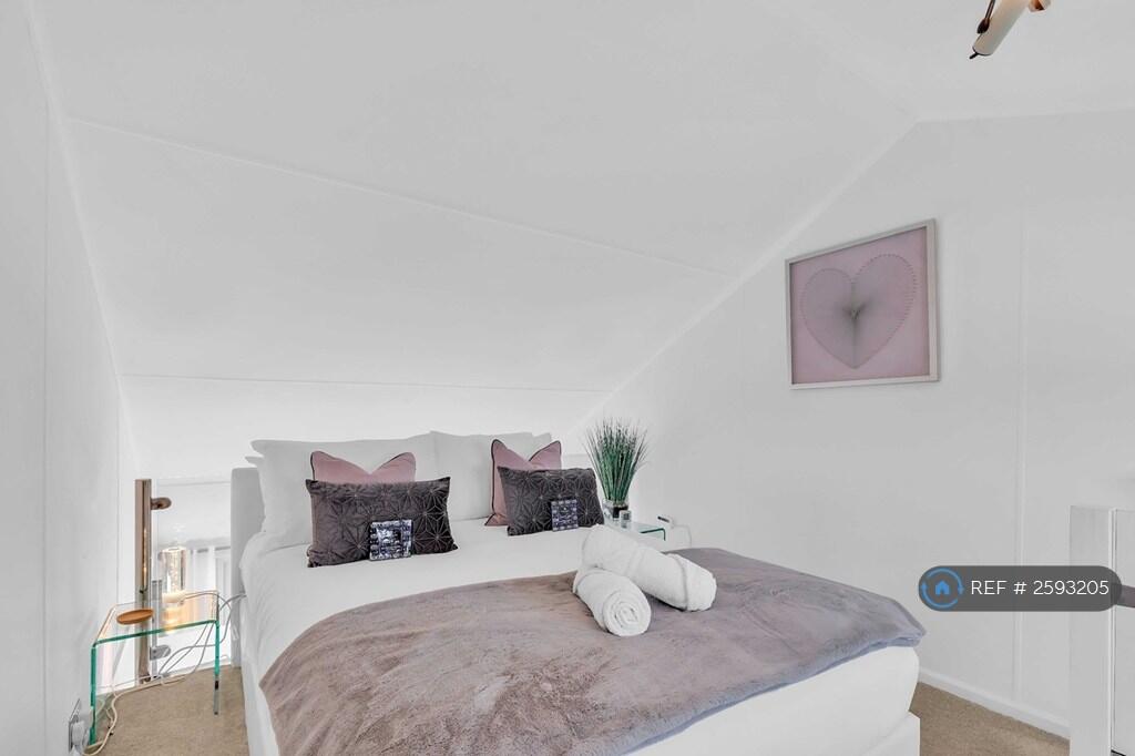 Upstairs Bedroom With Double Bed 