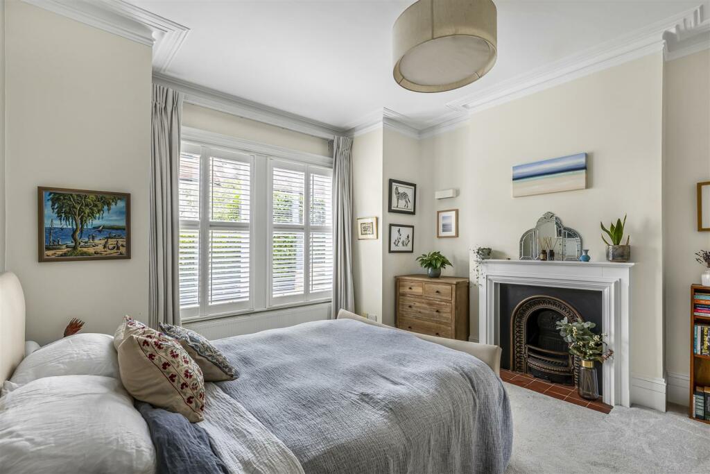 87_Kingsway-1.jpg