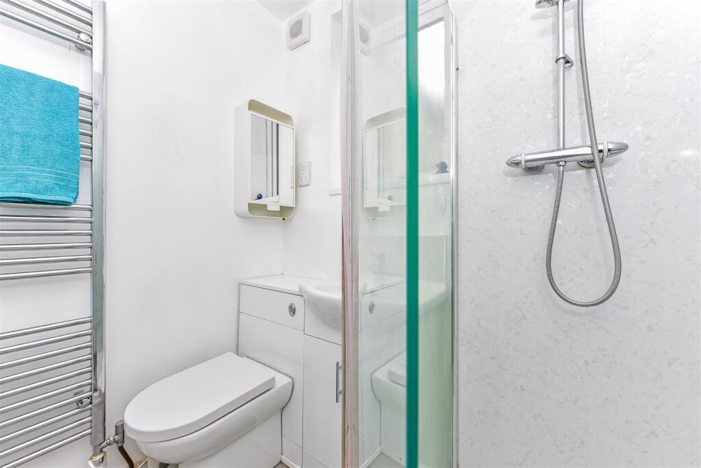 Family bathroom reverse.jpg