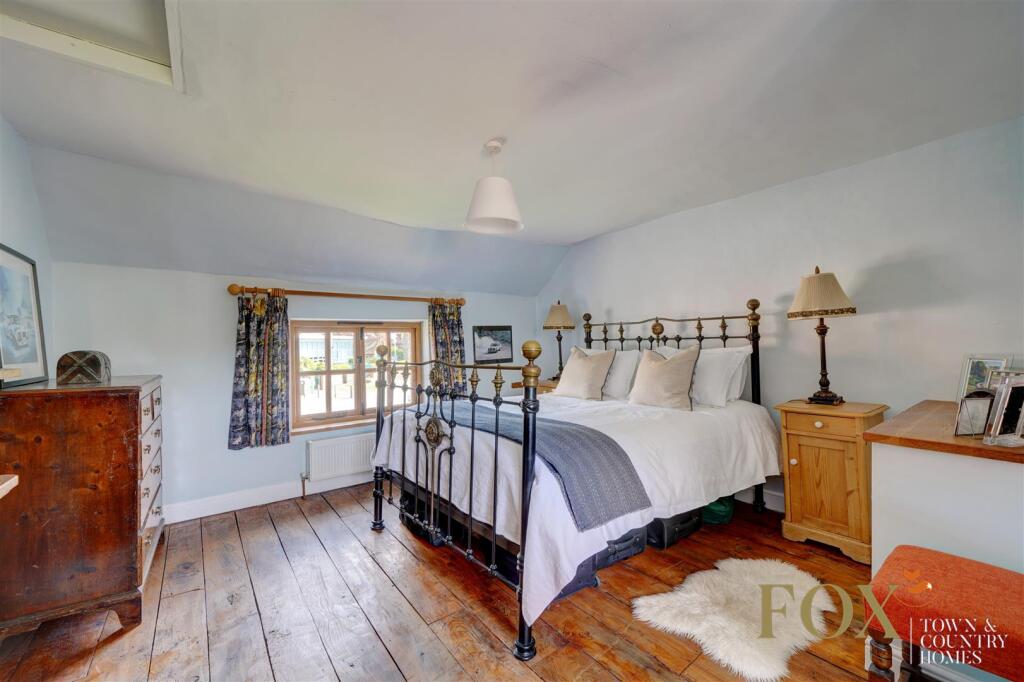 Folly Cottage (35).jpg