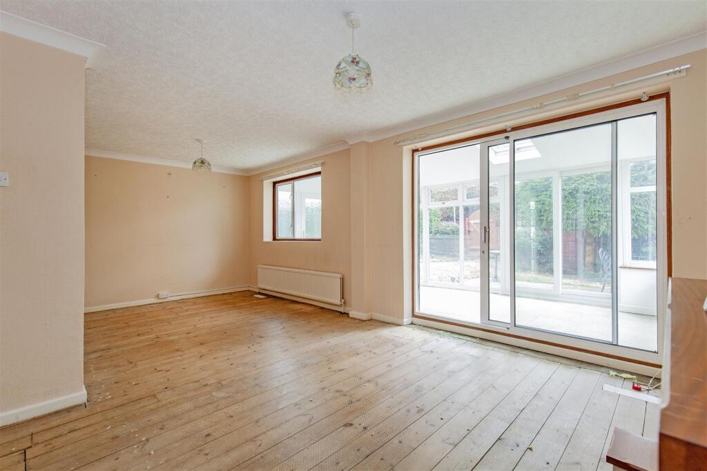 Reception Room-5.jpg