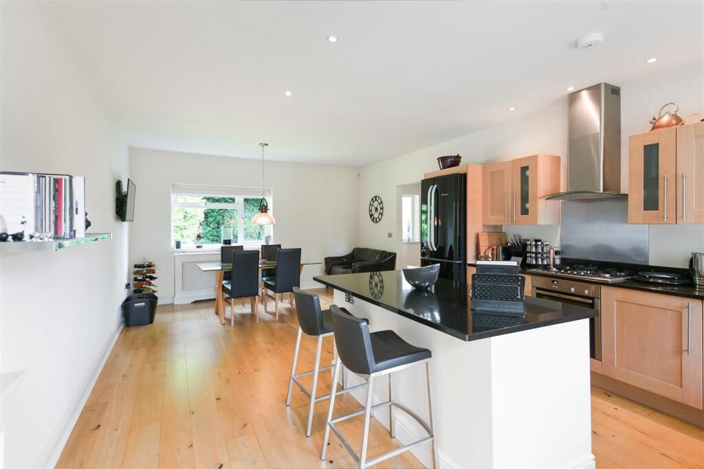 KINGSWOOD ROAD (23).jpg