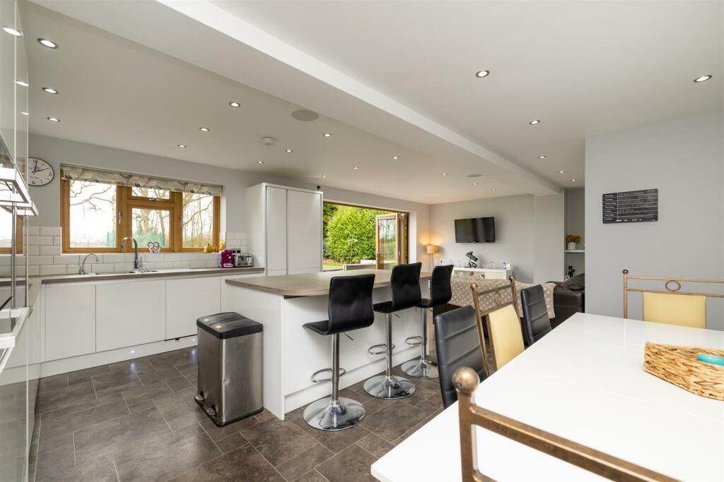 CV357TA_2-15.jpg