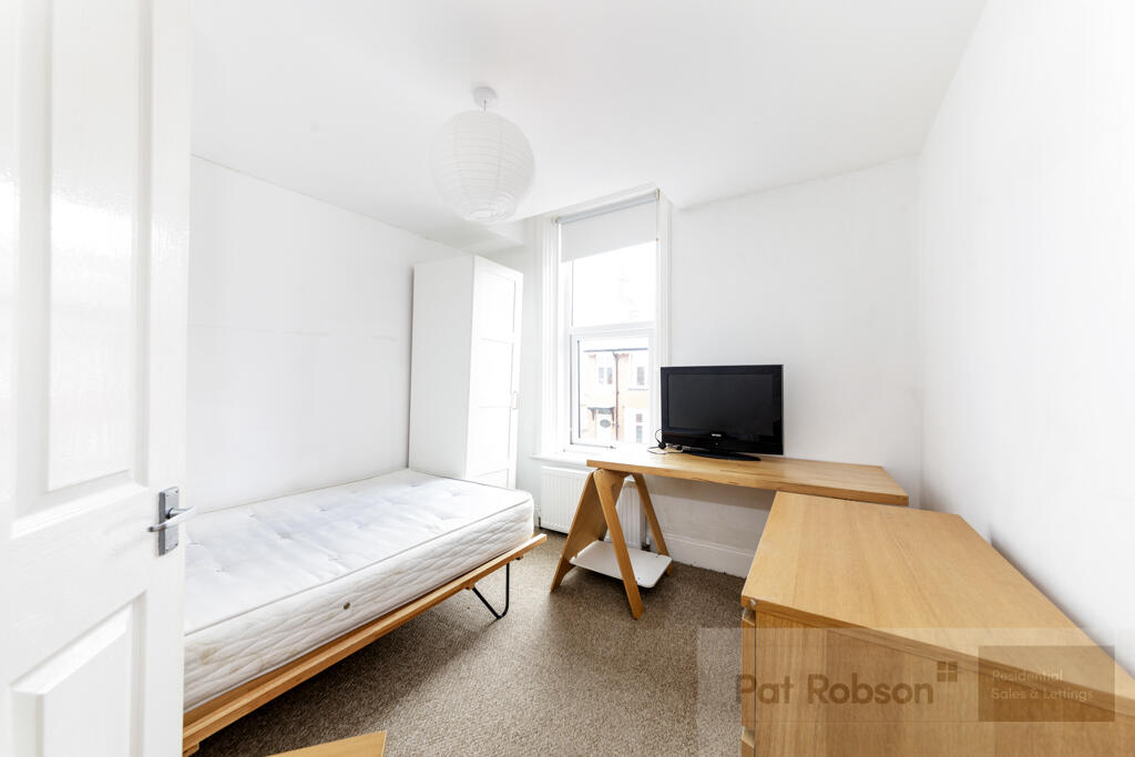 4 albermale avenue64