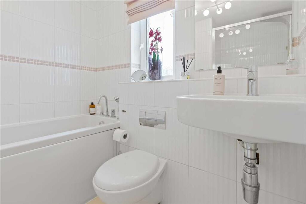 En-Suite (1)