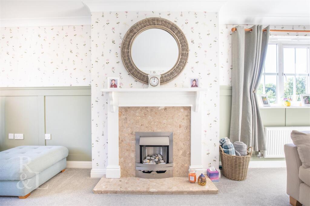 18 Forest School (5).jpg