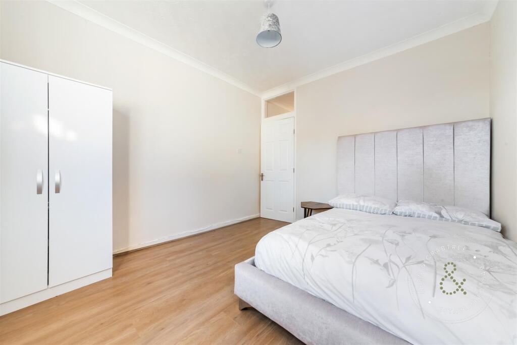 Dogo-Street-Ground-Floor-Flat-14.jpg