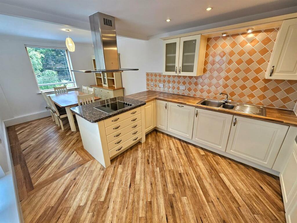 Kitchen Breakfast Room