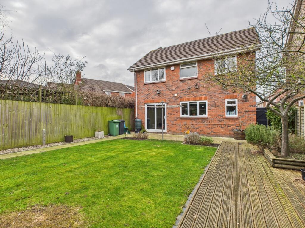 CAM03062G0-PR0130-STILL004