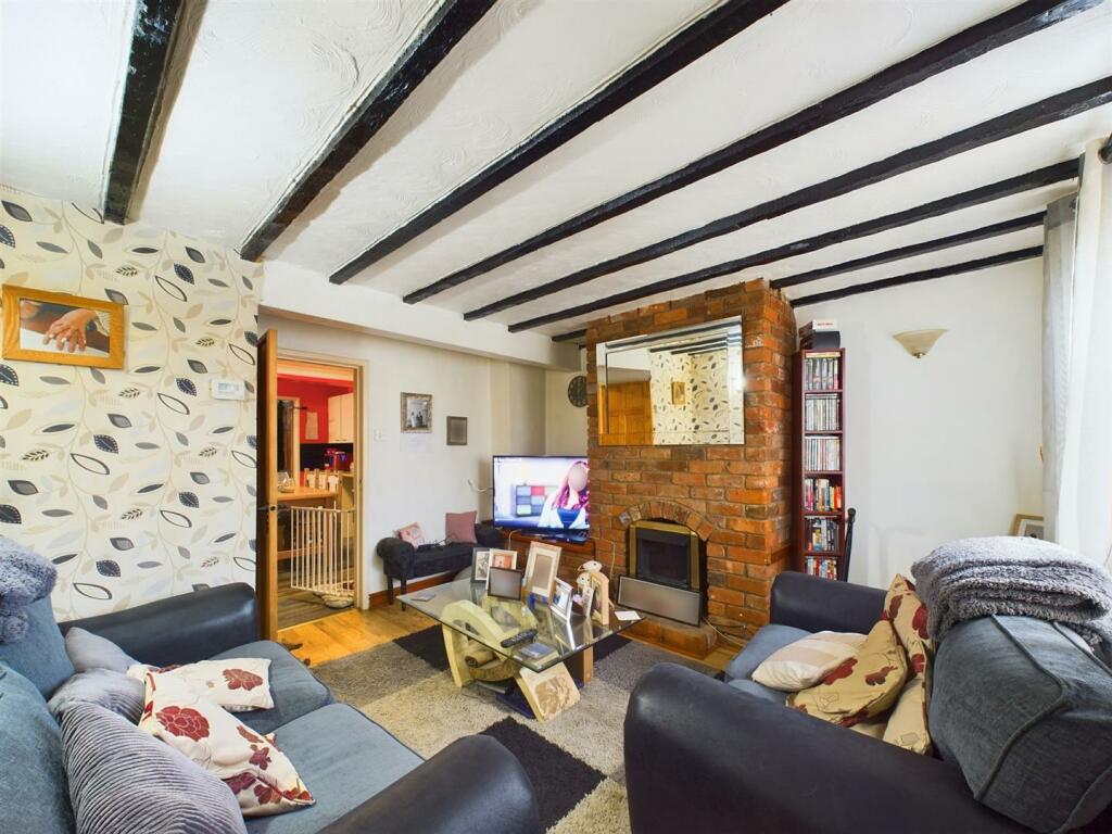 CAM02556G0-PR0034-ST