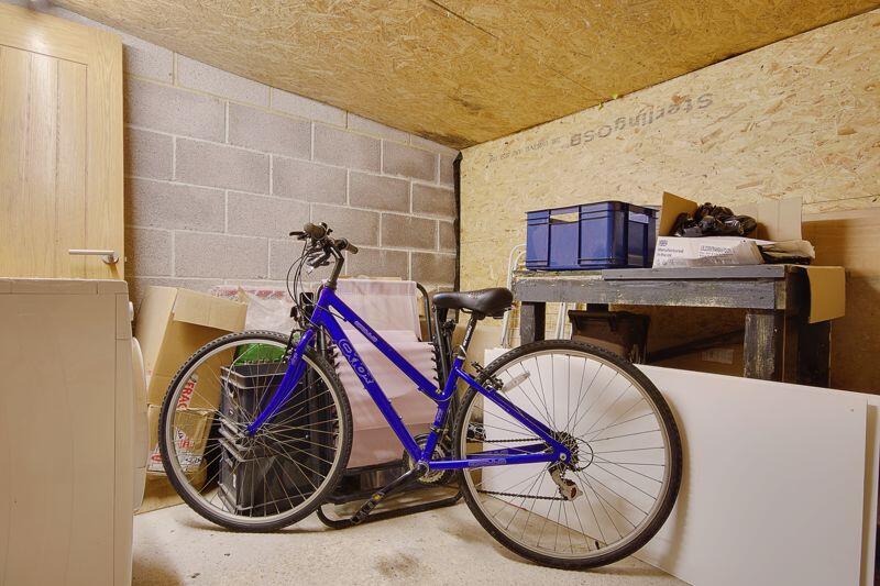 Outbuildings/Workshops