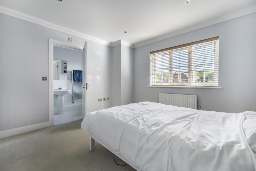 1344107-16-68b01c...