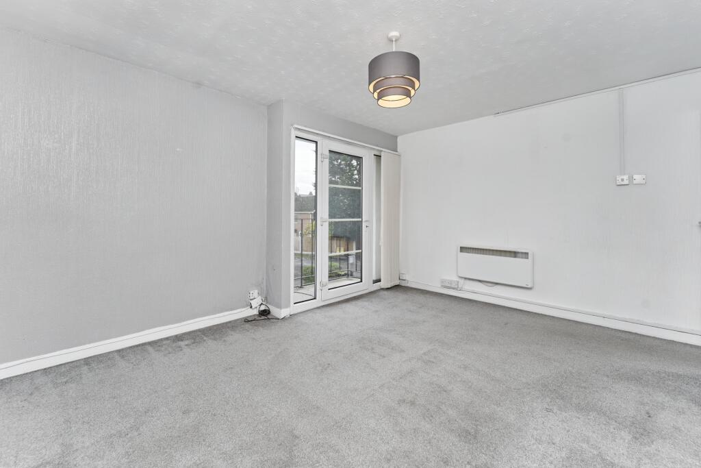 Flat 11, Lyndon House, 2 Conifer Drive, Birmingham B31 2HX