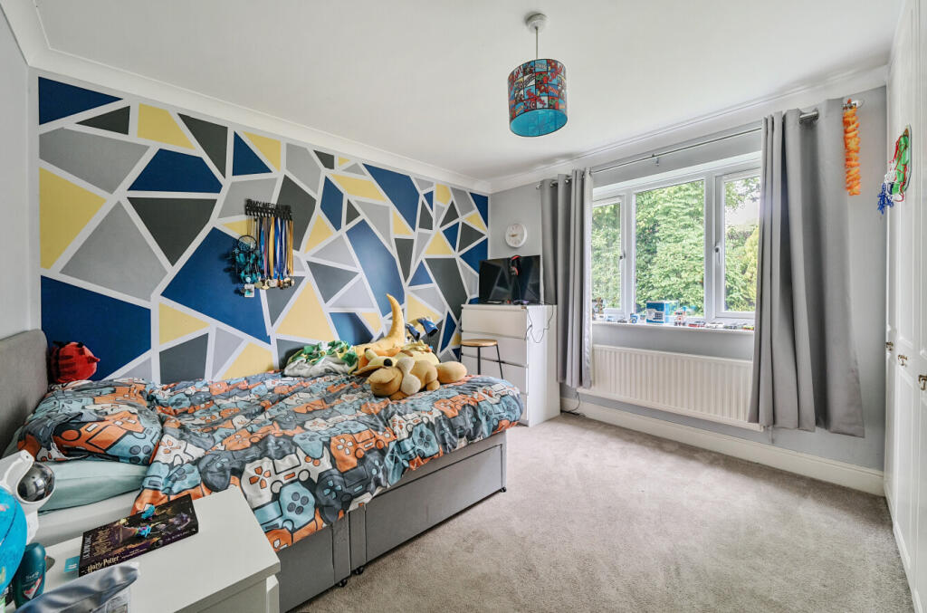 47-6821e4f10e5f0-...