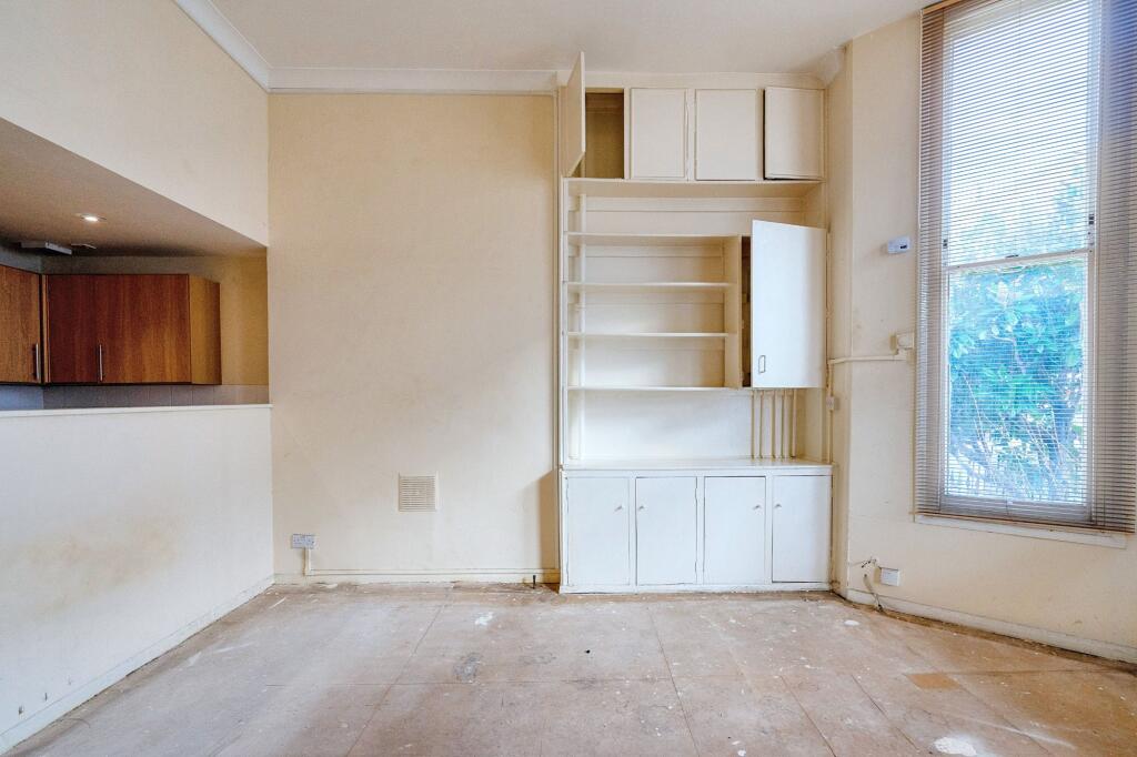 Flat 4, 28 Longridge Road, London, SW5 9SJ