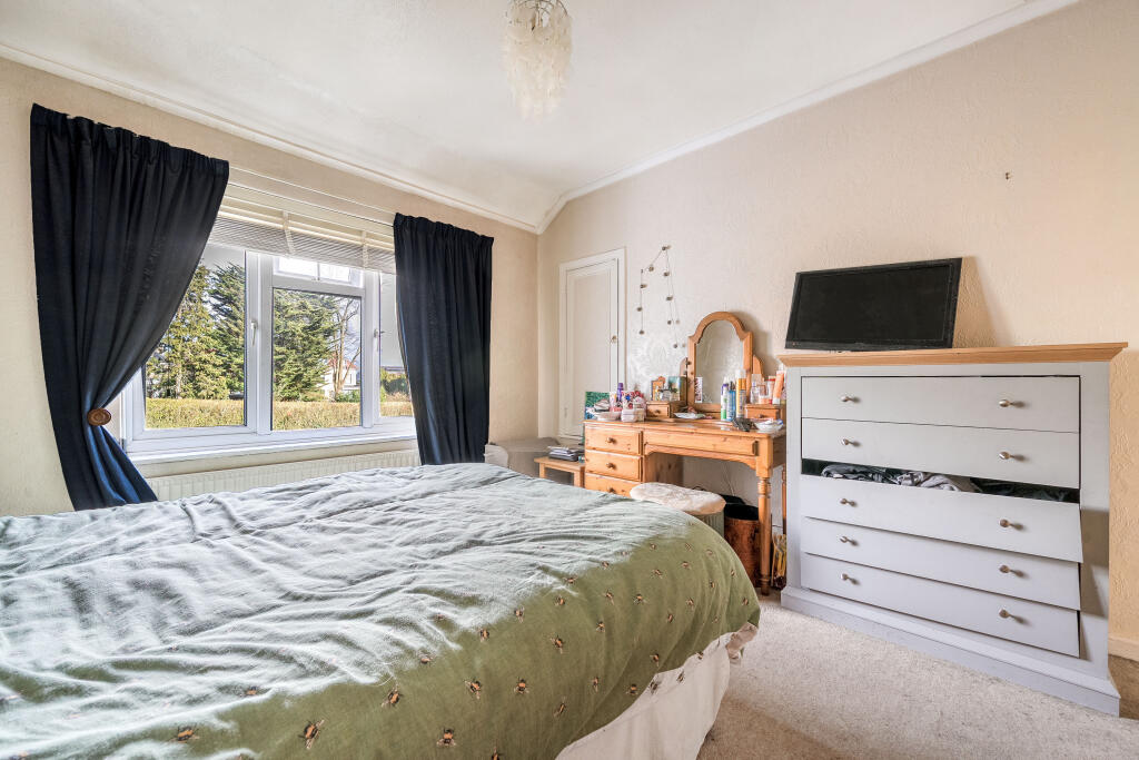 4 Russell Road, Whetstone, London, N20 0TS