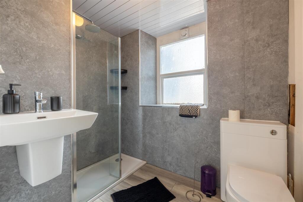 23 Castle Hill Flat 1_4.jpg