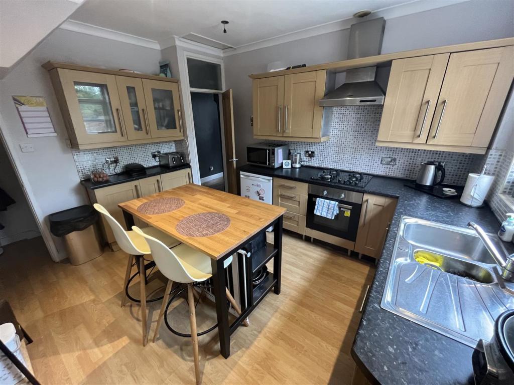Dining Kitchen Aspect 3.jpg