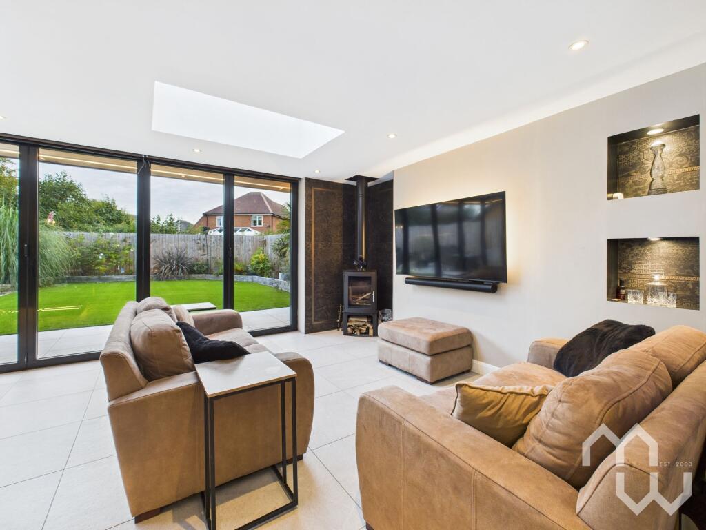 Open Plan Kitchen Diner/ Family Room