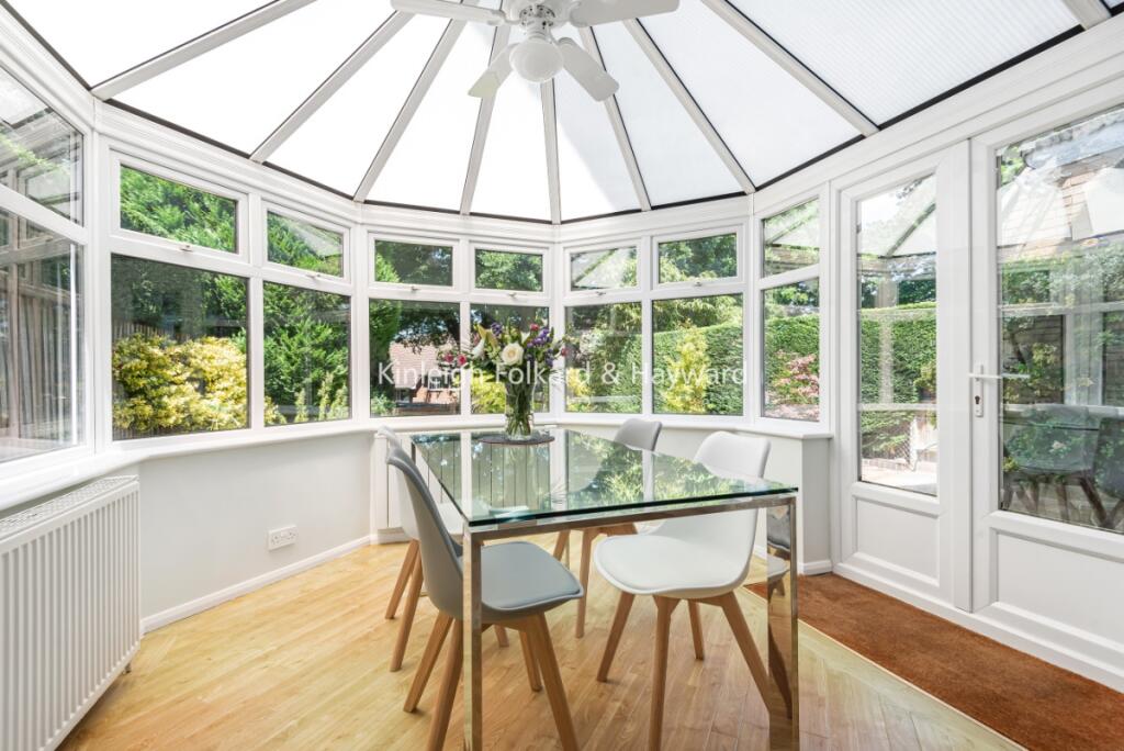 8e5cf814-6f6e-4346-a