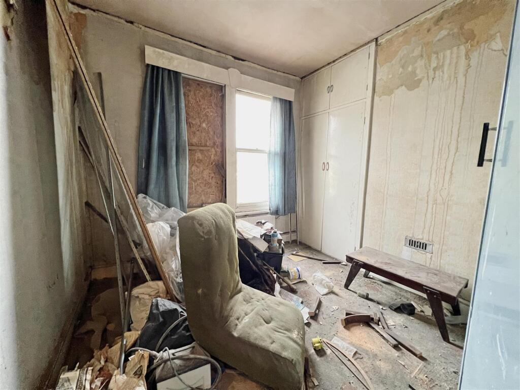 8 - End-terraced House for Auction, Horfield, Bris