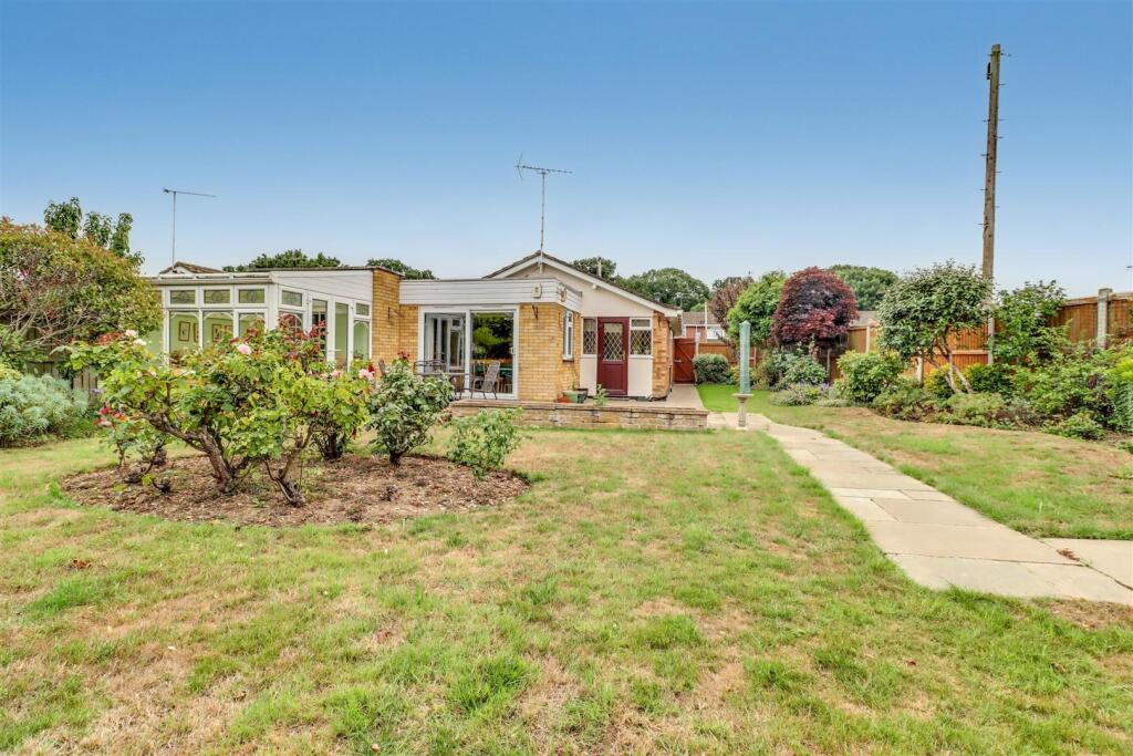 9 TOPPESFIELD AVENUE-17.jpg