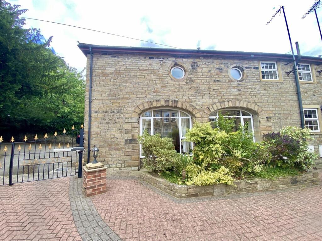 Bramleys Estate Agents - Sands Lane - Mirfield (13